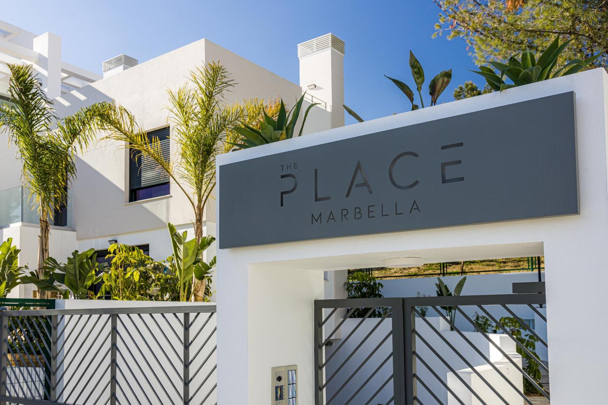 Penthouse On The Golden Mile Marbella Exterior photo