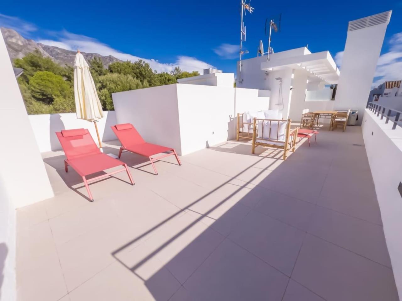 Penthouse On The Golden Mile Marbella Exterior photo